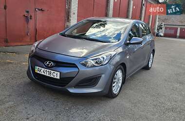 Универсал Hyundai i30 2013 в Киеве