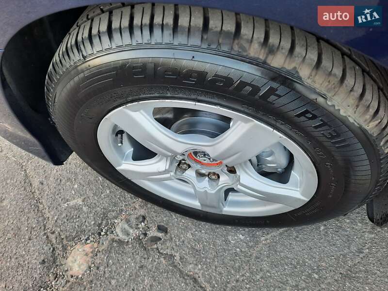 Универсал Hyundai i30 2011 в Полтаве