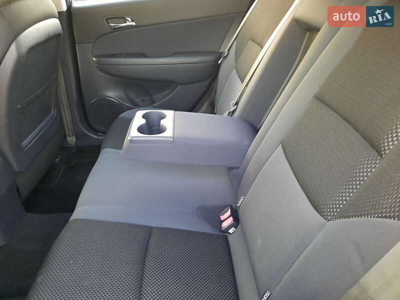 Универсал Hyundai i30 2011 в Полтаве