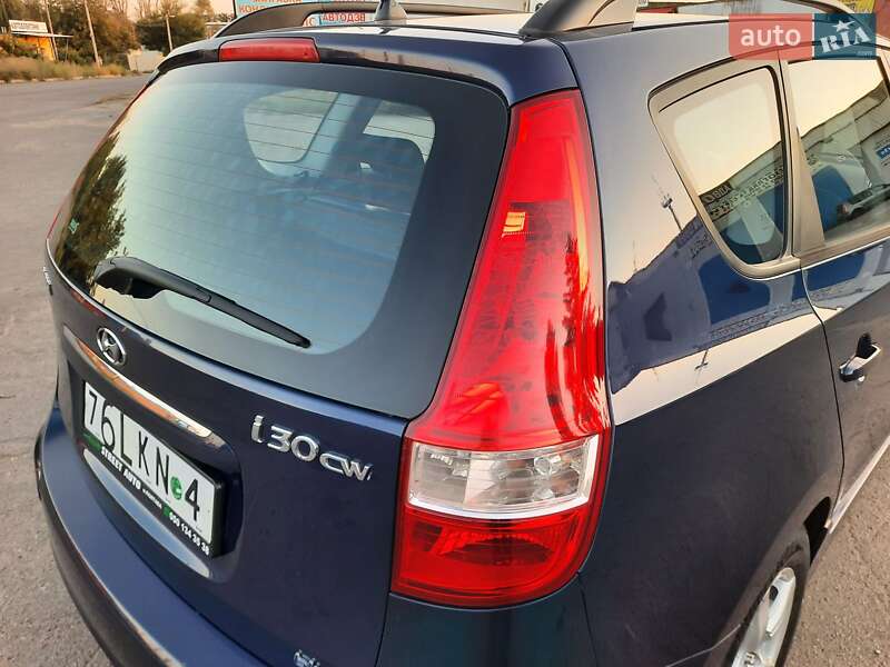 Универсал Hyundai i30 2011 в Полтаве