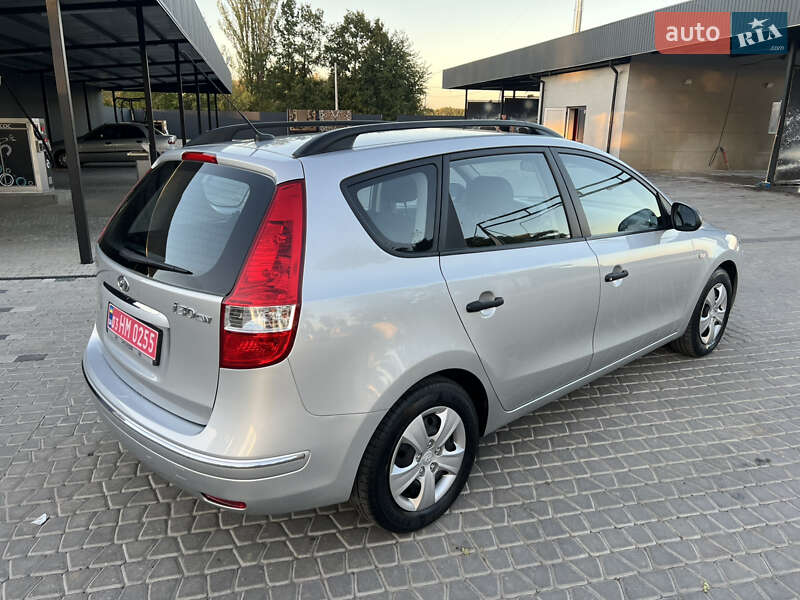 Универсал Hyundai i30 2009 в Виннице