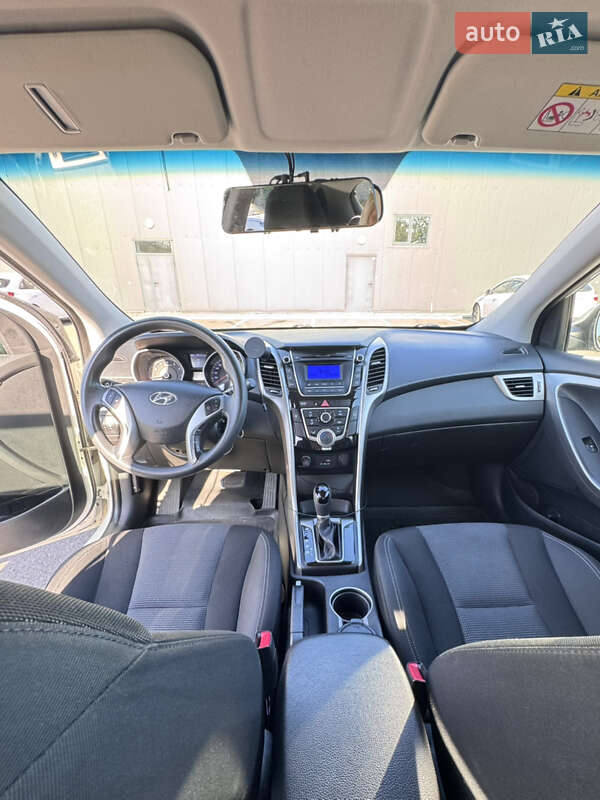 Хэтчбек Hyundai i30 2016 в Киеве