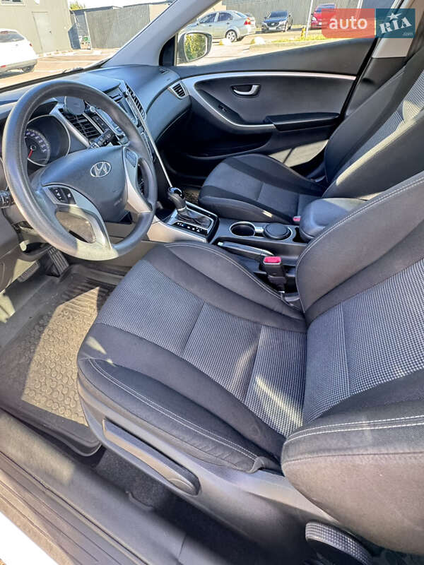 Хэтчбек Hyundai i30 2016 в Киеве