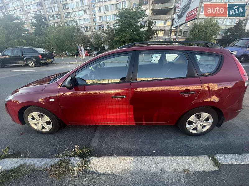 Універсал Hyundai i30 2009 в Києві фото 11 Універсал Hyundai i30 2009 в Києві