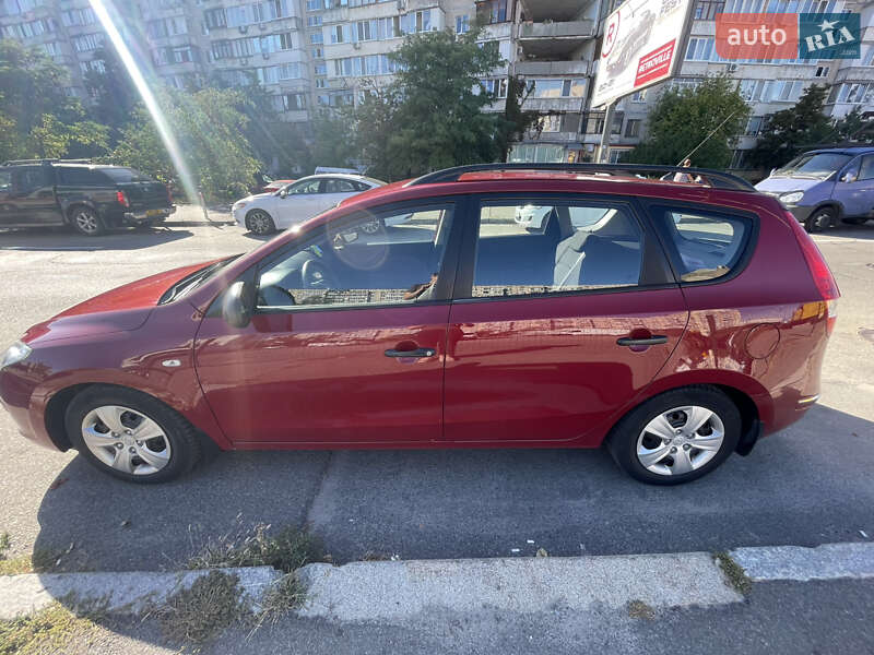 Універсал Hyundai i30 2009 в Києві фото 8 Універсал Hyundai i30 2009 в Києві