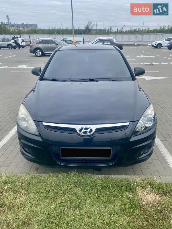 Хэтчбек Hyundai i30 2009 в Белой Церкви