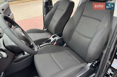 Хэтчбек Hyundai i30 2010 в 