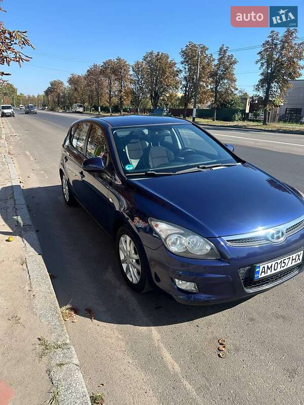 Хетчбек Hyundai i30 2008 в Житомирі