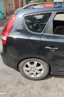 Универсал Hyundai i30 2010 в 
