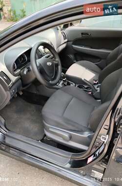 Универсал Hyundai i30 2010 в 