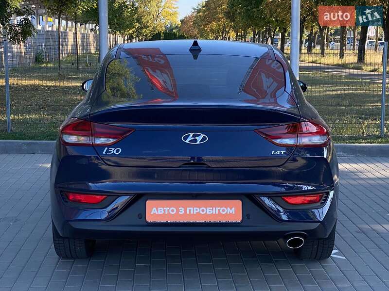 Фастбек Hyundai i30 2019 в Дніпрі