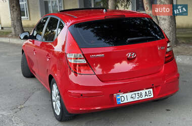 Хэтчбек Hyundai i30 2009 в 