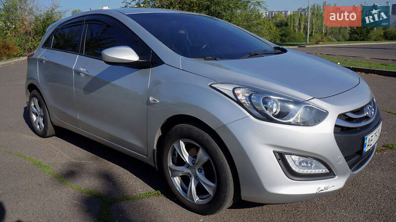 Хэтчбек Hyundai i30 2013 в Кривом Роге