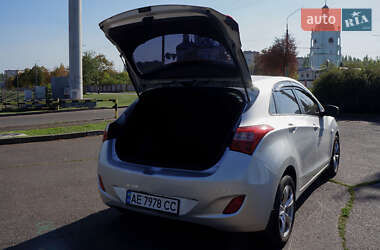 Хэтчбек Hyundai i30 2013 в 