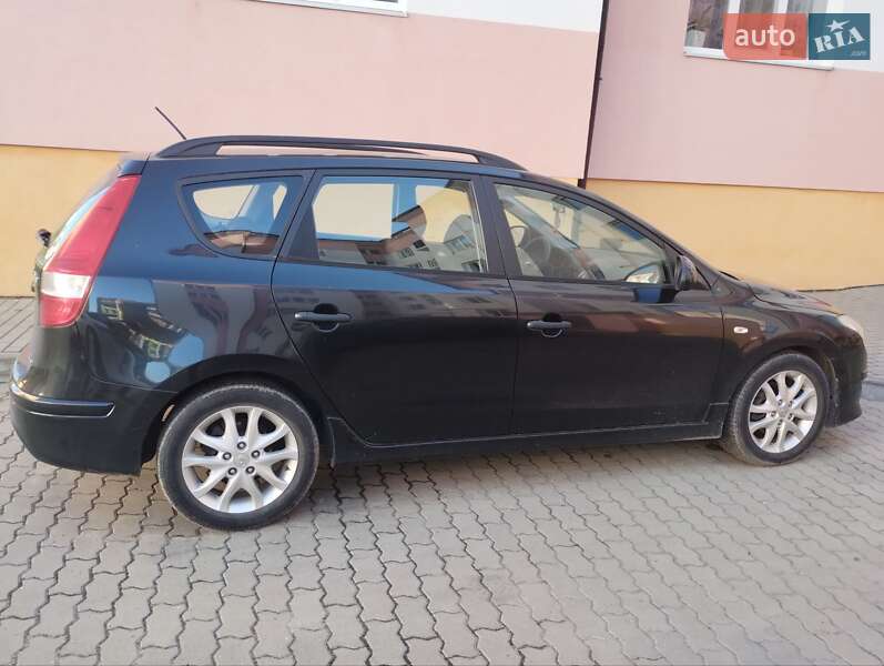 Універсал Hyundai i30 2010 в Жовкві фото 5 Універсал Hyundai i30 2010 в Жовкві