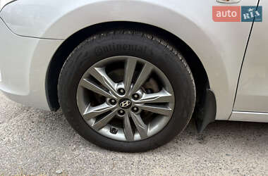 Хэтчбек Hyundai i30 2008 в 