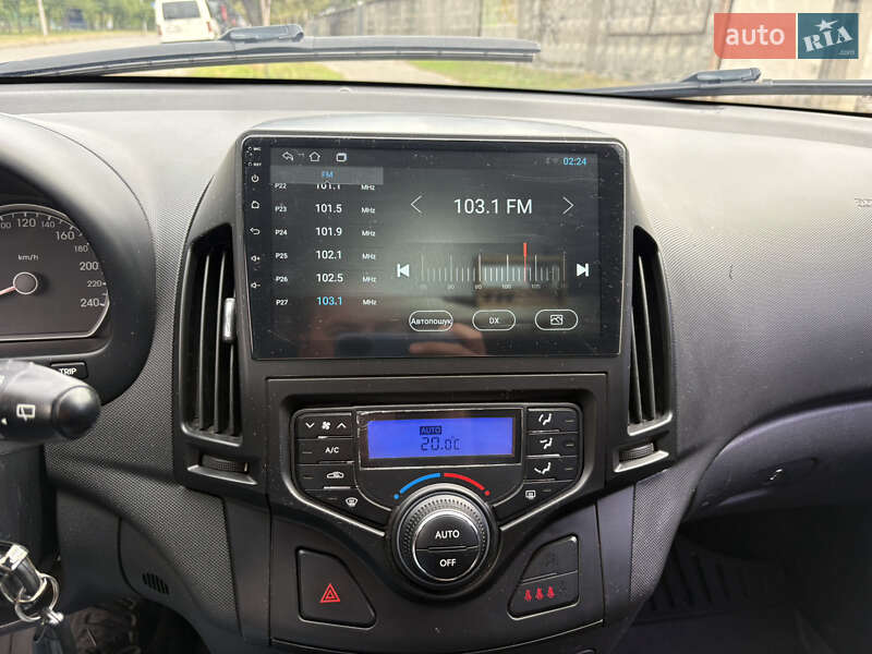 Хэтчбек Hyundai i30 2008 в Киеве