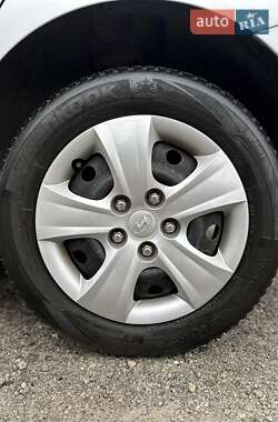 Хэтчбек Hyundai i30 2009 в 
