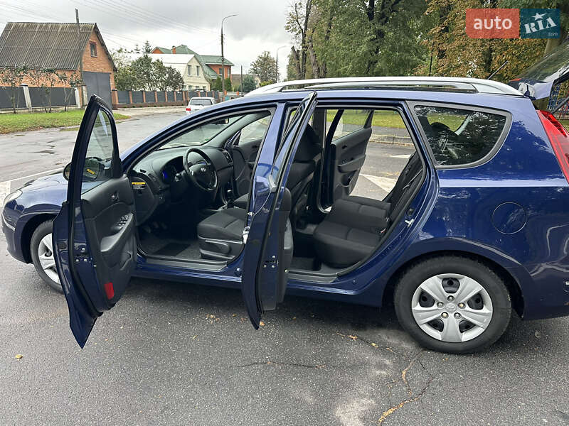 Универсал Hyundai i30 2010 в Виннице
