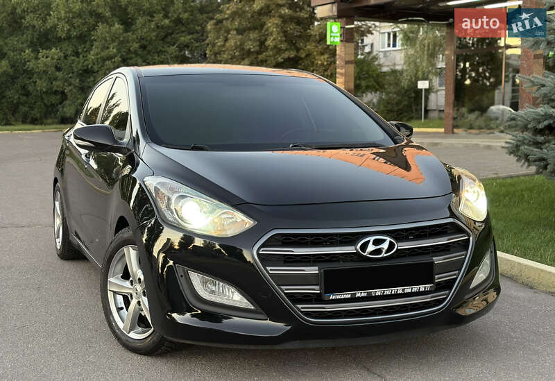 Хэтчбек Hyundai i30 2012 в Кременчуге