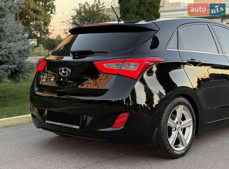 Хэтчбек Hyundai i30 2012 в Кременчуге