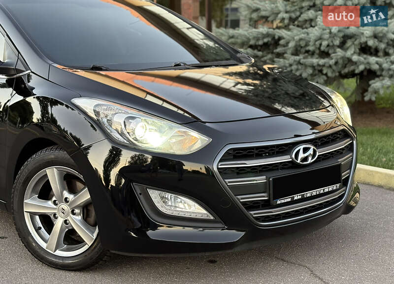 Хэтчбек Hyundai i30 2012 в Кременчуге
