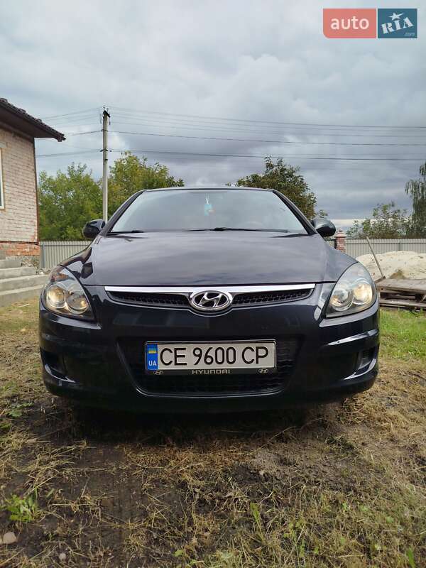 Хэтчбек Hyundai i30 2009 в Кицмани