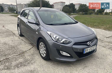 Универсал Hyundai i30 2013 в Нетешине