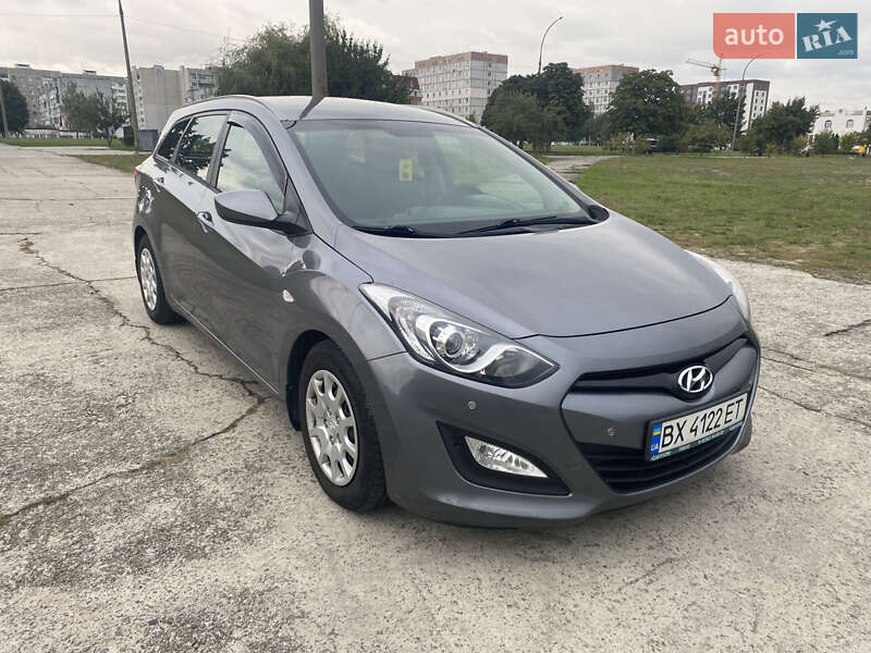 Универсал Hyundai i30 2013 в 