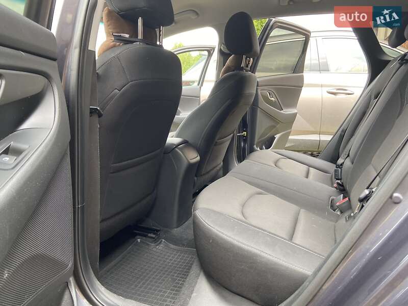 Хетчбек Hyundai i30 2019 в Львові фото 8 Хетчбек Hyundai i30 2019 в Львові