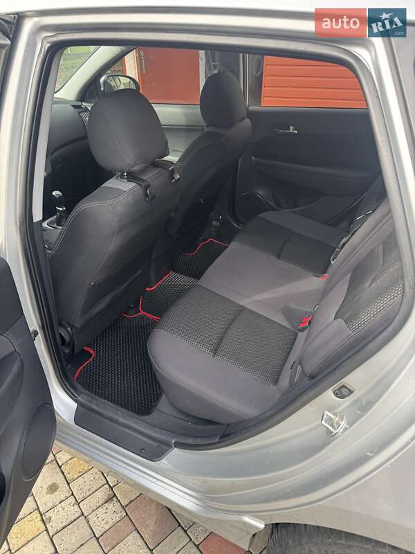 Универсал Hyundai i30 2012 в Ивано-Франковске фото 8 Универсал Hyundai i30 2012 в Ивано-Франковске