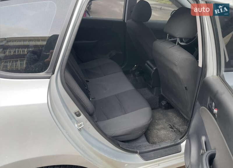 Универсал Hyundai i30 2010 в Киеве фото 7 Универсал Hyundai i30 2010 в Киеве