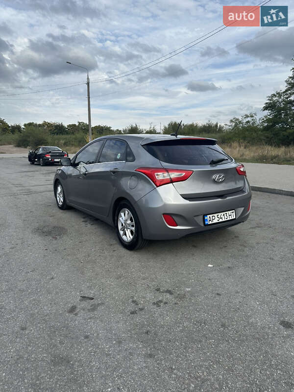 Хетчбек Hyundai i30 2012 в Запоріжжі