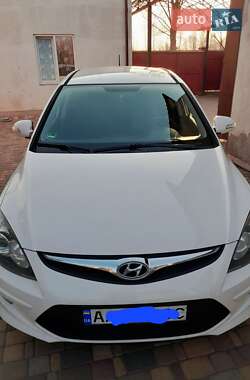Універсал Hyundai i30 2012 в Києві