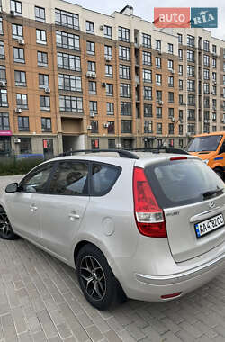 Хетчбек Hyundai i30 2008 в 