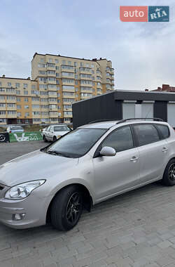 Хетчбек Hyundai i30 2008 в 