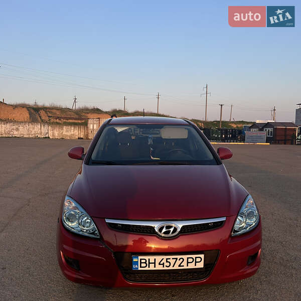 Хетчбек Hyundai i30 2010 в Одесі