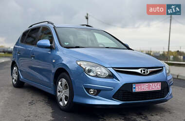 Універсал Hyundai i30 2012 в  фото 3 Універсал Hyundai i30 2012 в