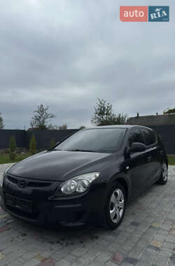Хэтчбек Hyundai i30 2009 в 