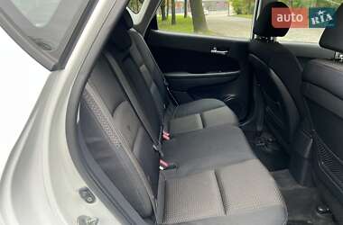 Хэтчбек Hyundai i30 2009 в 