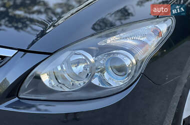Хэтчбек Hyundai i30 2009 в 