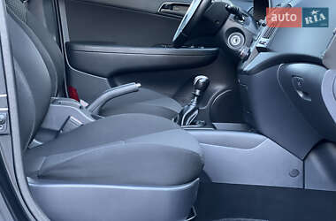Хэтчбек Hyundai i30 2009 в 