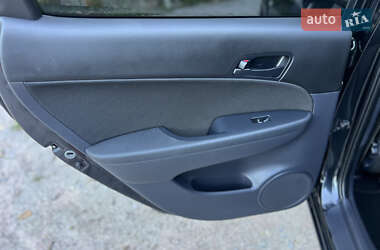 Хэтчбек Hyundai i30 2009 в 