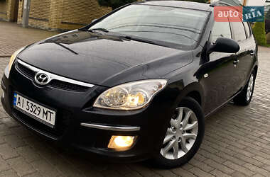 Универсал Hyundai i30 2008 в 