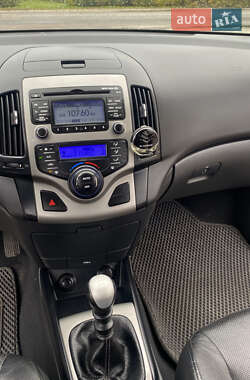 Универсал Hyundai i30 2008 в 