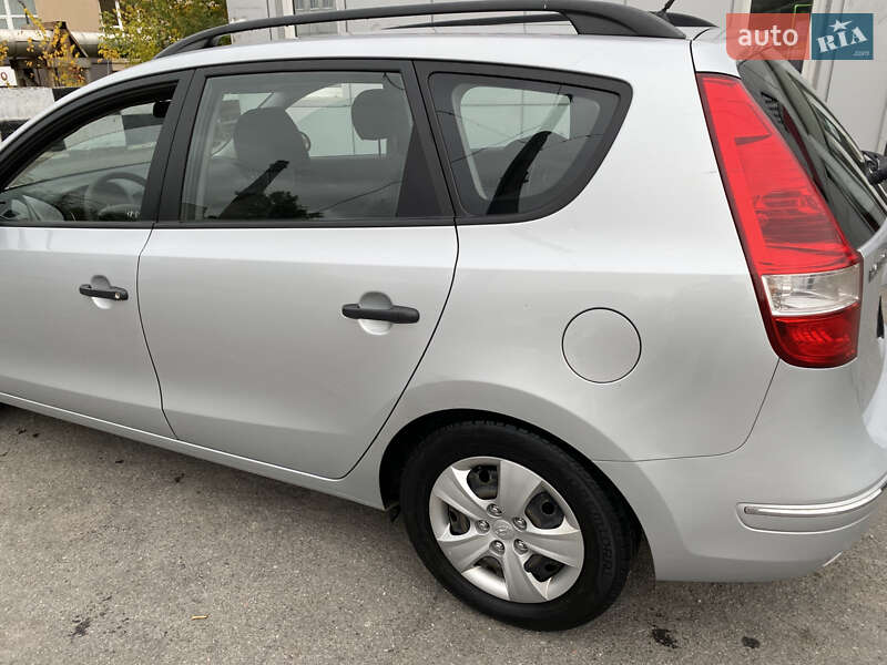 Универсал Hyundai i30 2009 в Днепре фото 7 Универсал Hyundai i30 2009 в Днепре