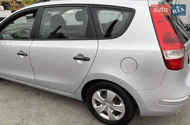 Универсал Hyundai i30 2009 в 