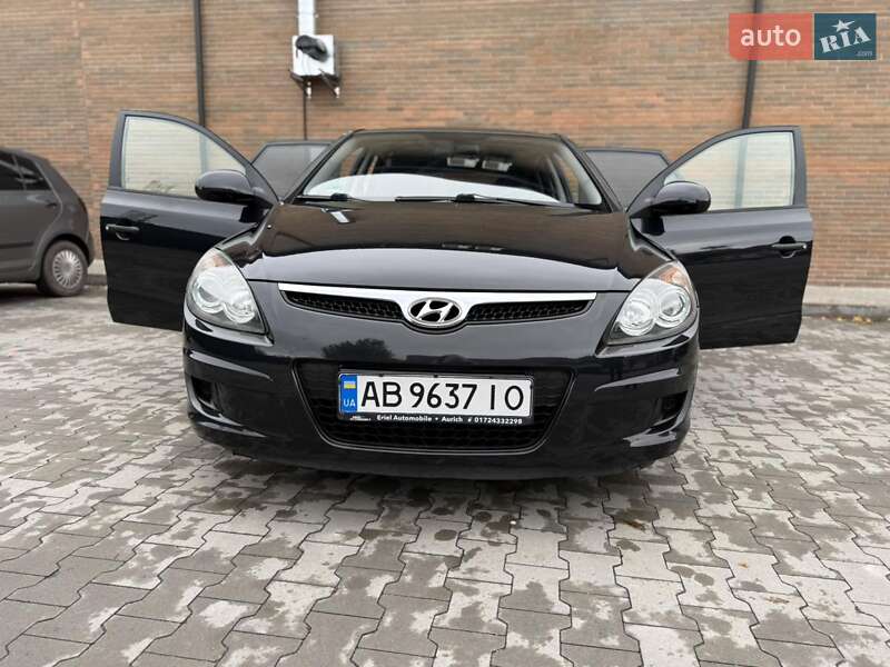 Хэтчбек Hyundai i30 2009 в Казатине
