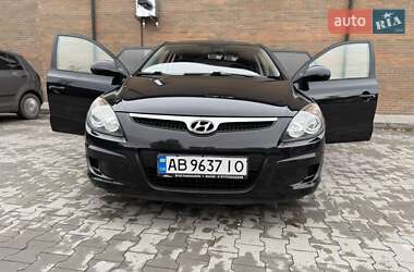 Хэтчбек Hyundai i30 2009 в 