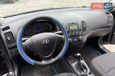 Хэтчбек Hyundai i30 2009 в 